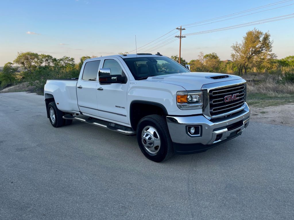 2019 GMC Sierra Image 3