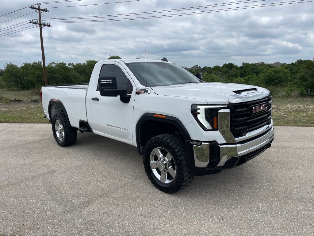 2024 GMC Sierra Image 1