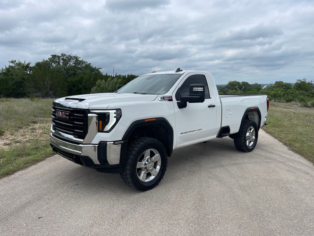 2024 GMC Sierra Image 3
