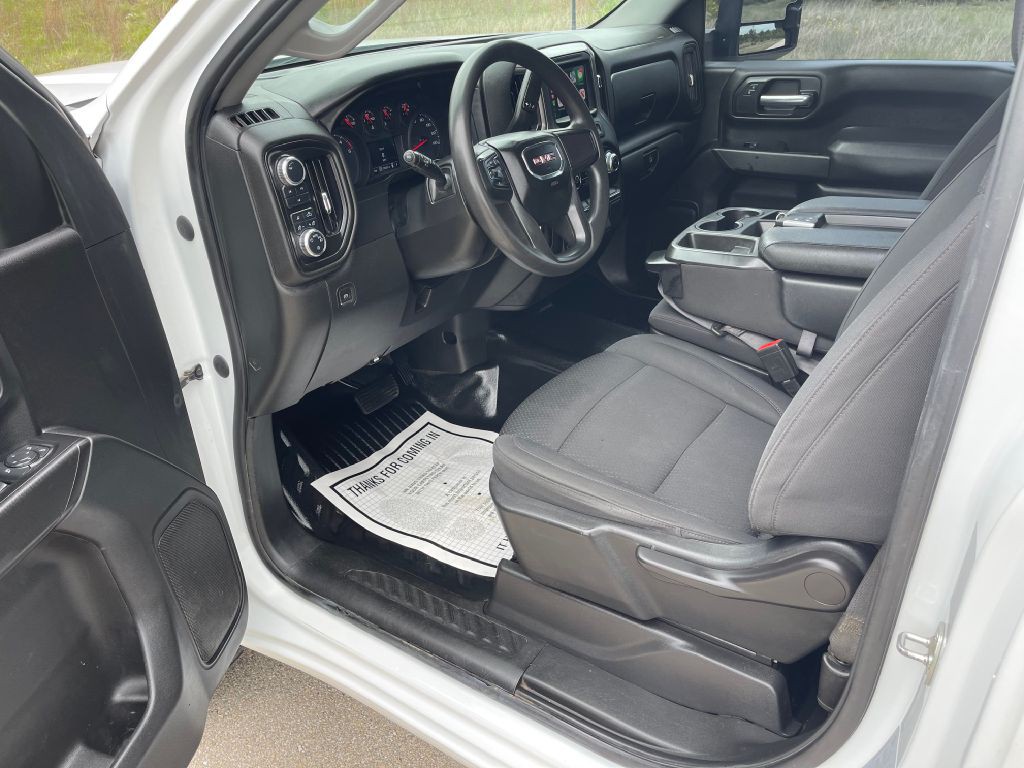 2024 GMC Sierra Image 9