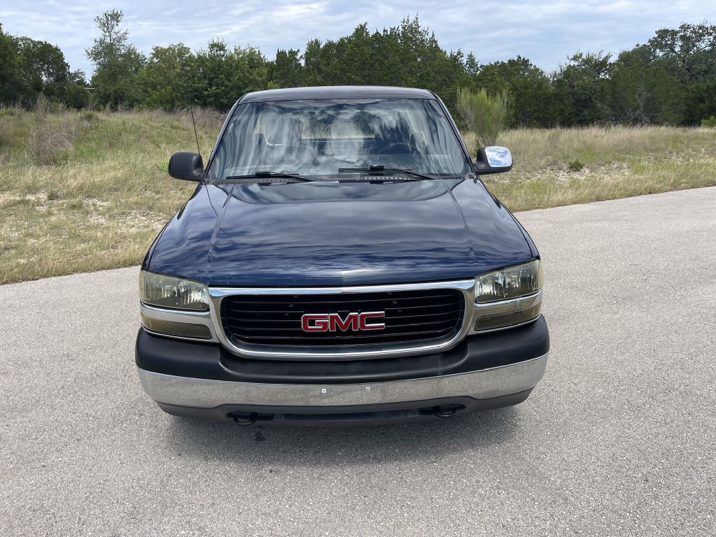 1999 GMC Sierra Image 2