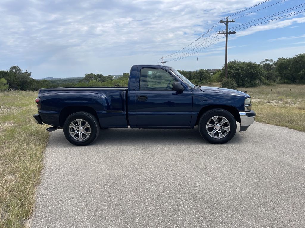 1999 GMC Sierra Image 4