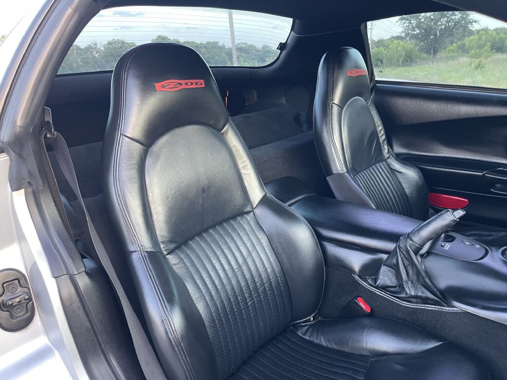 2001 Chevrolet Corvette Image 17