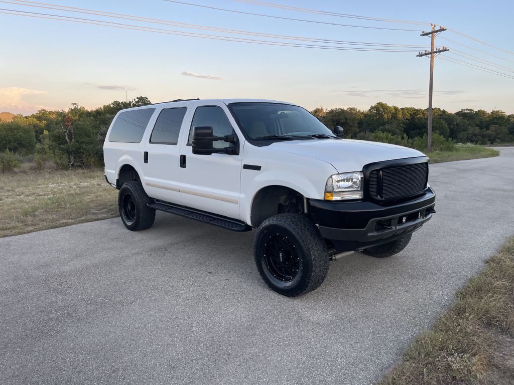 2004 Ford Excursion Image 3