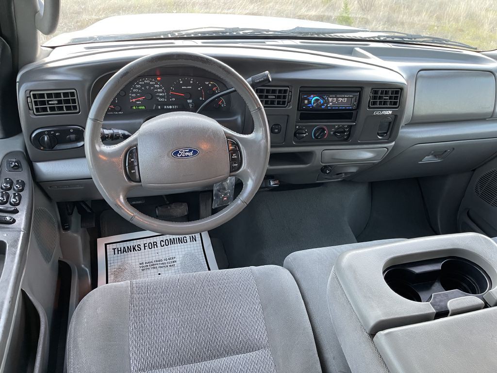 2004 Ford Excursion Image 10