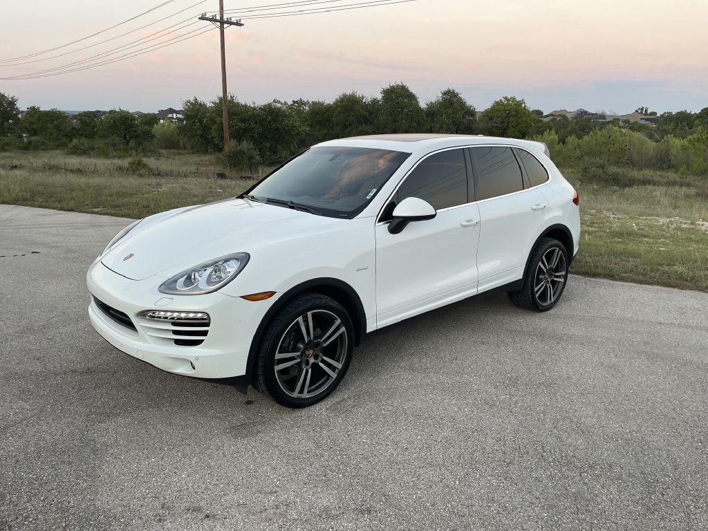 2014 Porsche Cayenne Image 1
