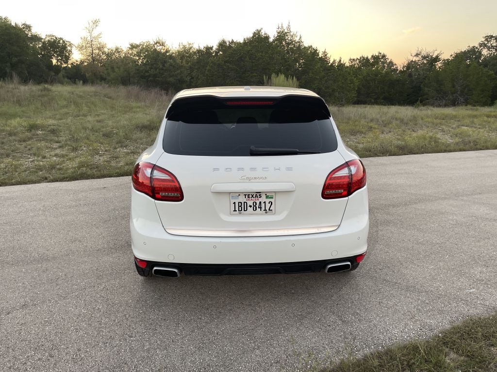 2014 Porsche Cayenne Image 8