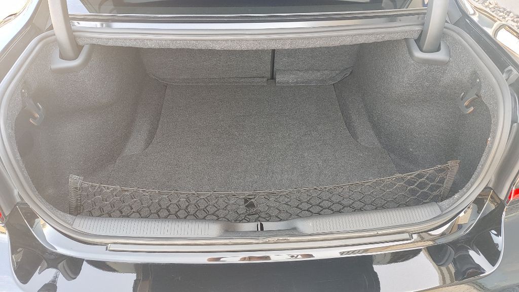 2017 Dodge Charger Image 9