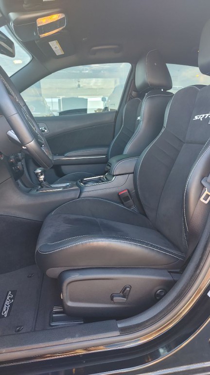 2017 Dodge Charger Image 11