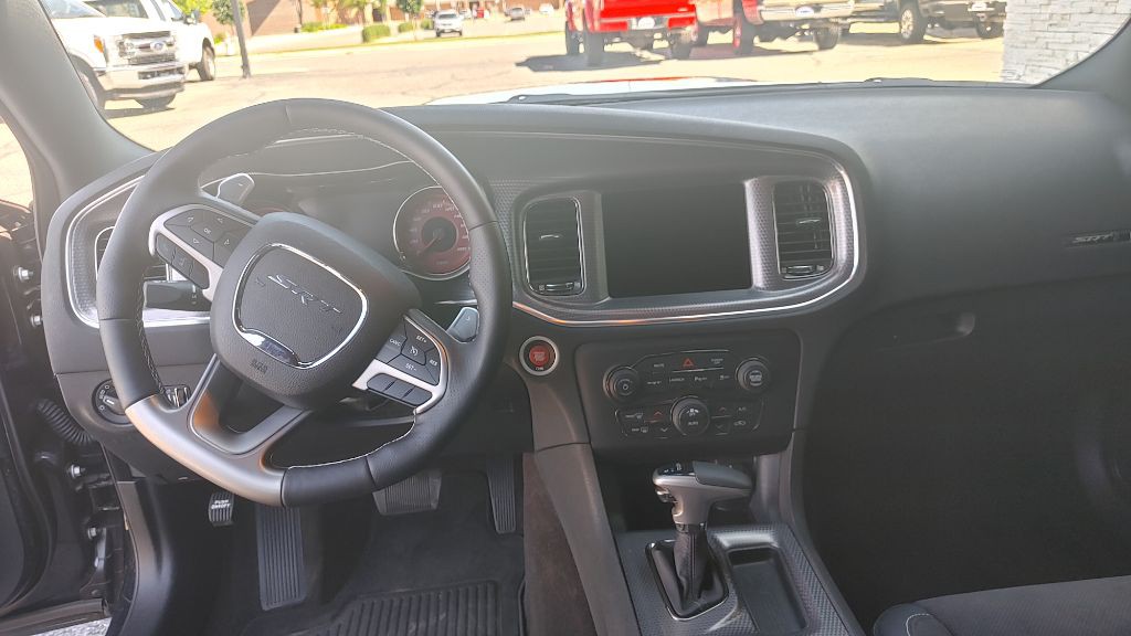 2017 Dodge Charger Image 13