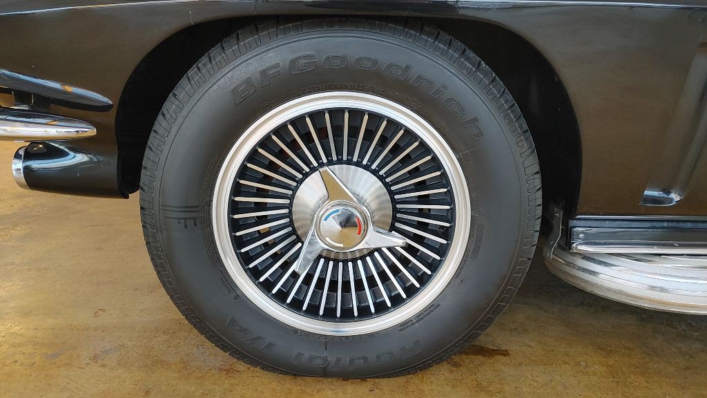1966 Chevrolet Corvette Image 6