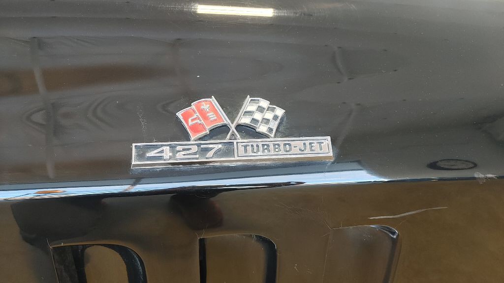 1966 Chevrolet Corvette Image 12