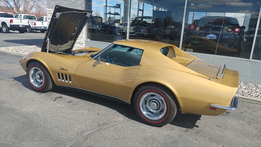 1969 Chevrolet Corvette Image 15