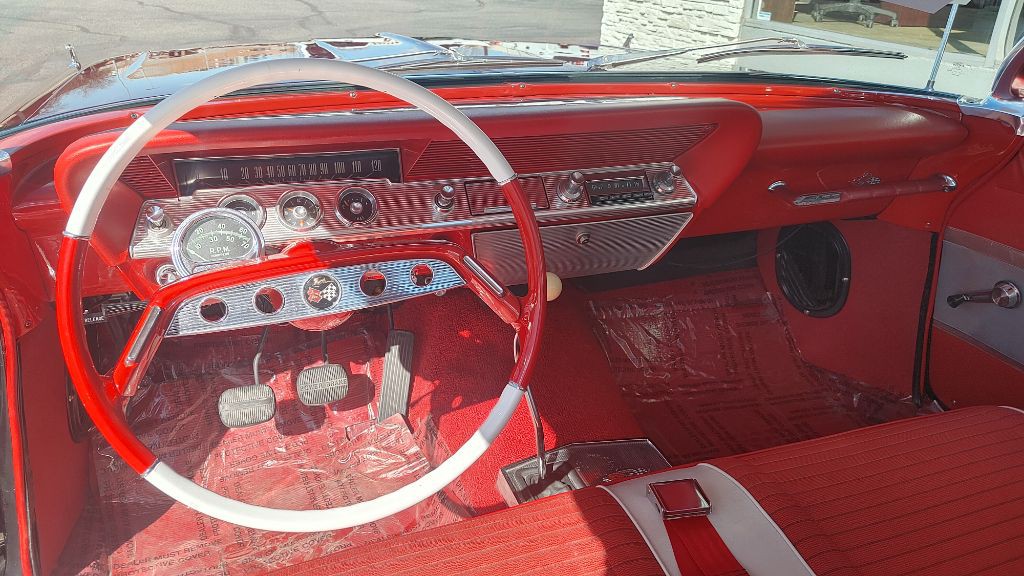 1961 Chevrolet Impala Image 11