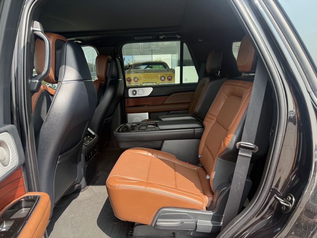 2023 Lincoln Navigator Image 10