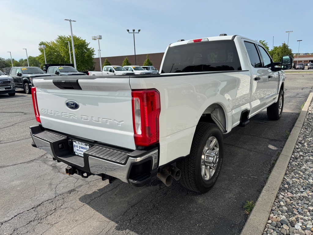 2023 Ford F-350 Image 5