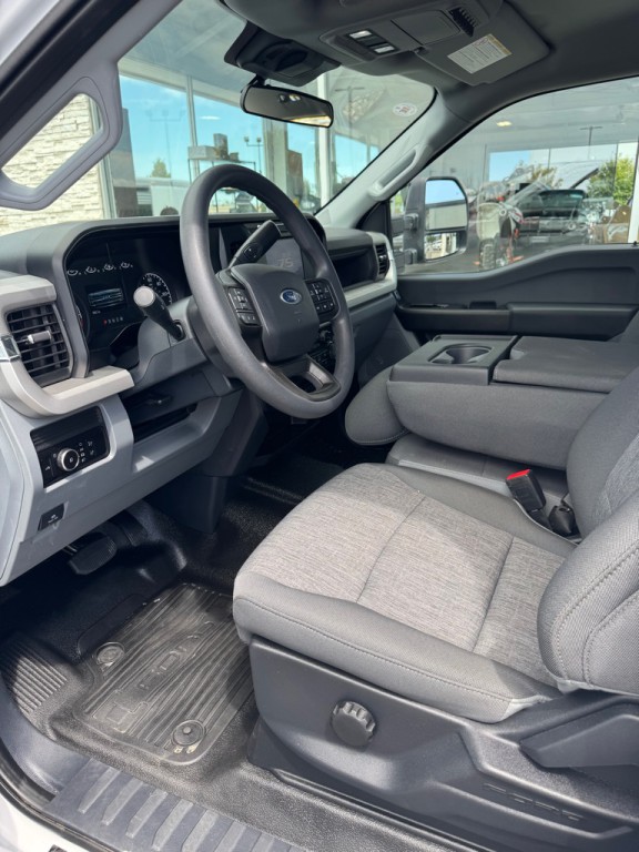 2023 Ford F-350 Image 12