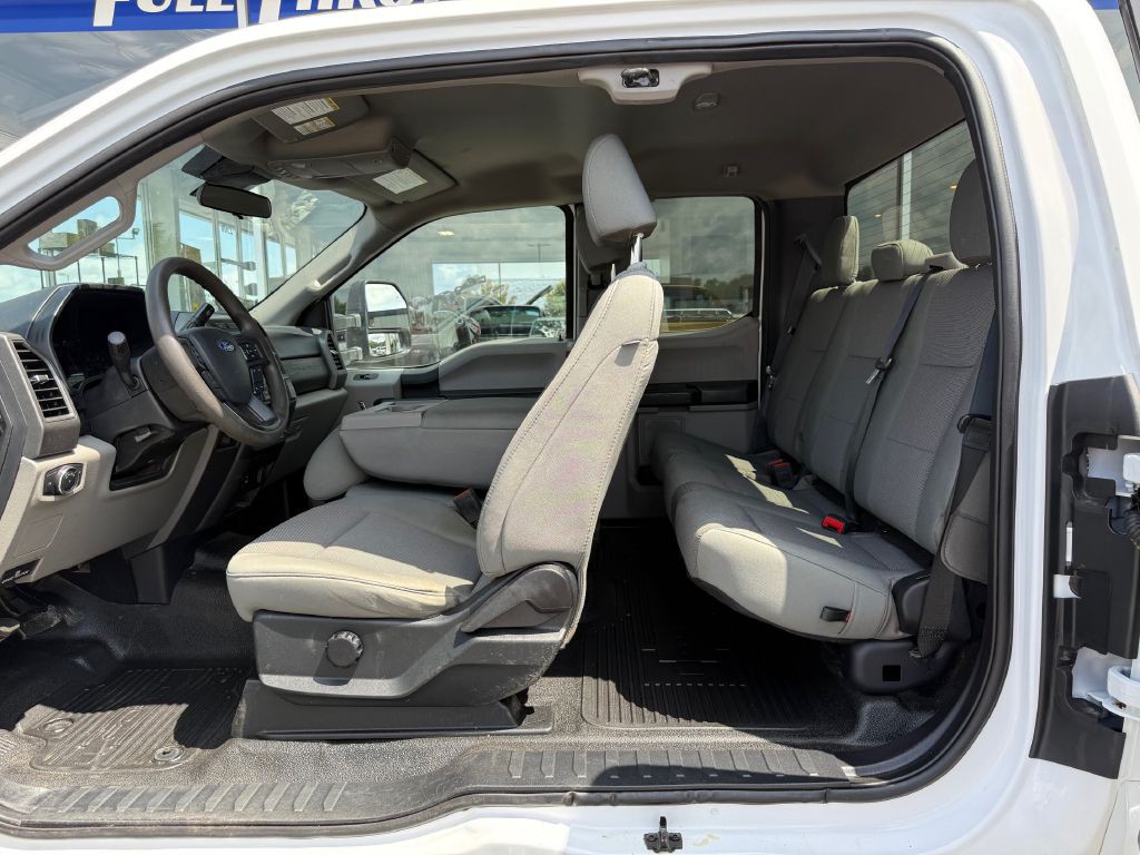 2021 Ford F-250 Image 9