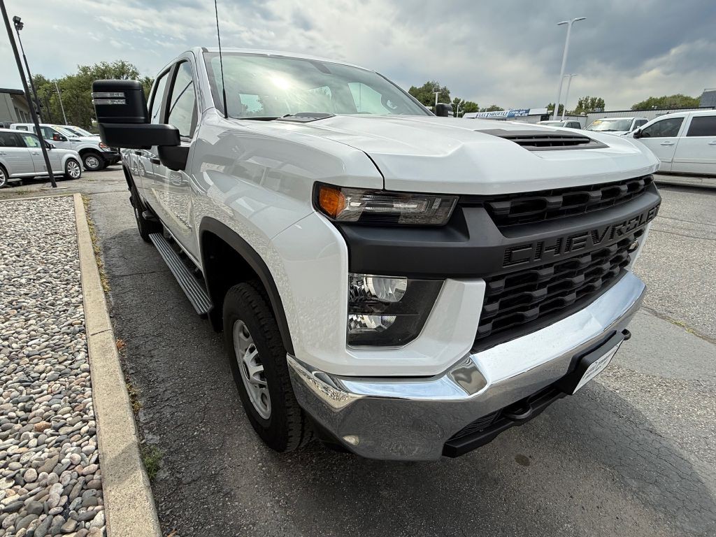 2021 Chevrolet Silverado 1500 Image 2