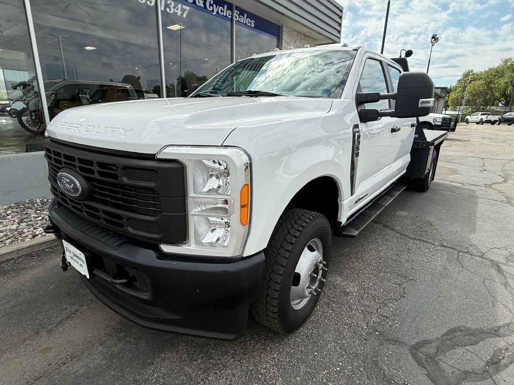 2023 Ford F-350 Image 1