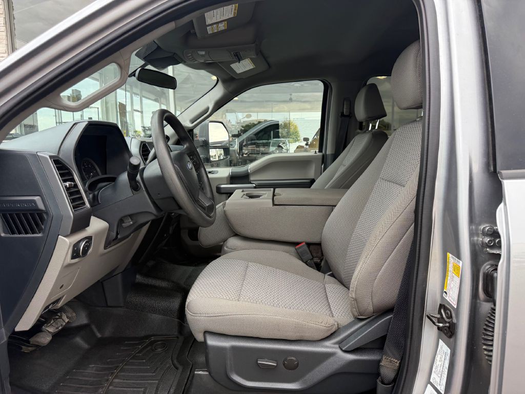 2022 Ford F-350 Image 10