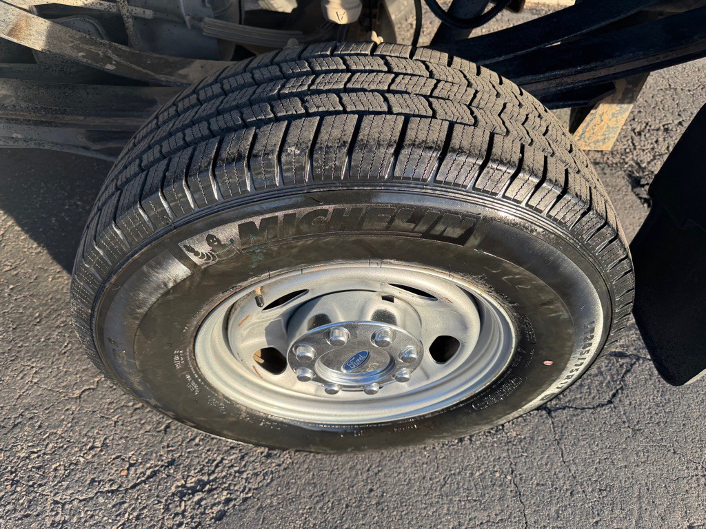 2016 Ford F-250 Image 9