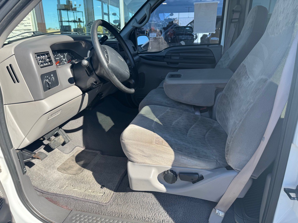 1999 Ford F-350 Image 10
