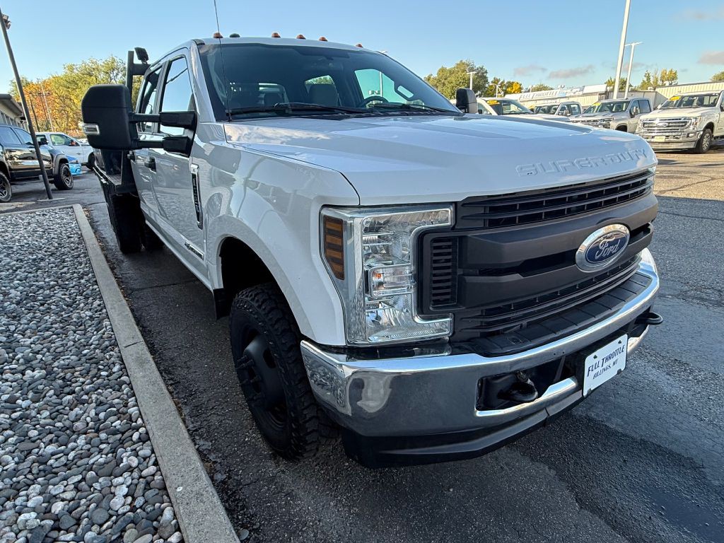 2019 Ford F-350 Image 2
