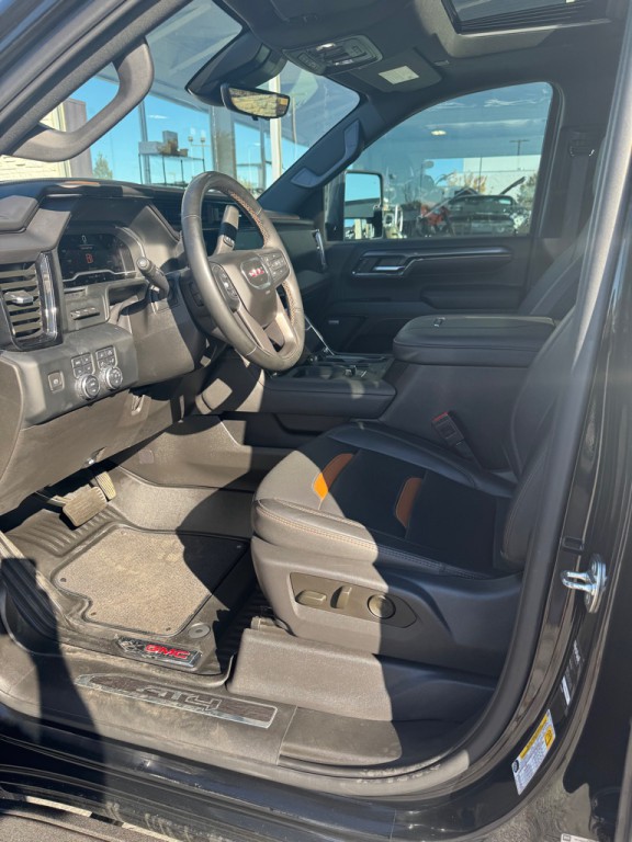 2024 GMC Sierra 3500 Image 11
