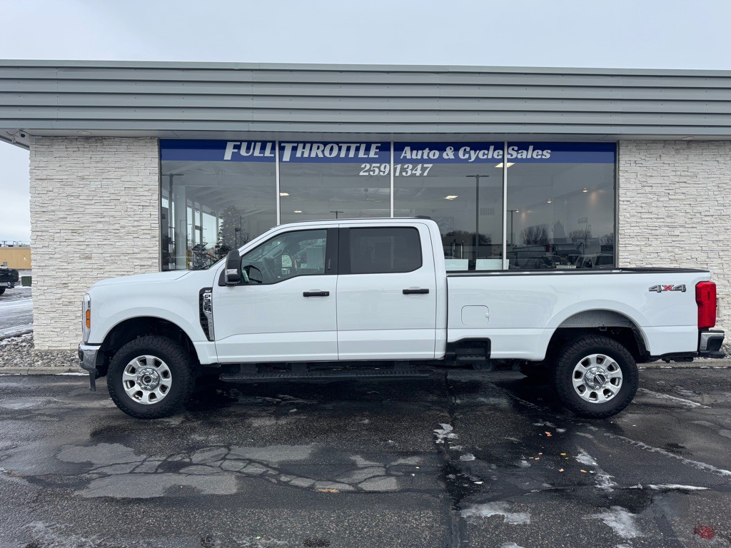2024 Ford F-350 Image 2