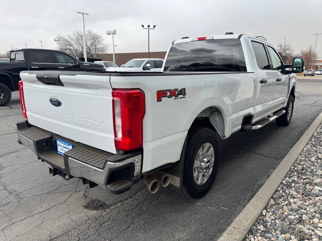 2023 Ford F-350 Image 4