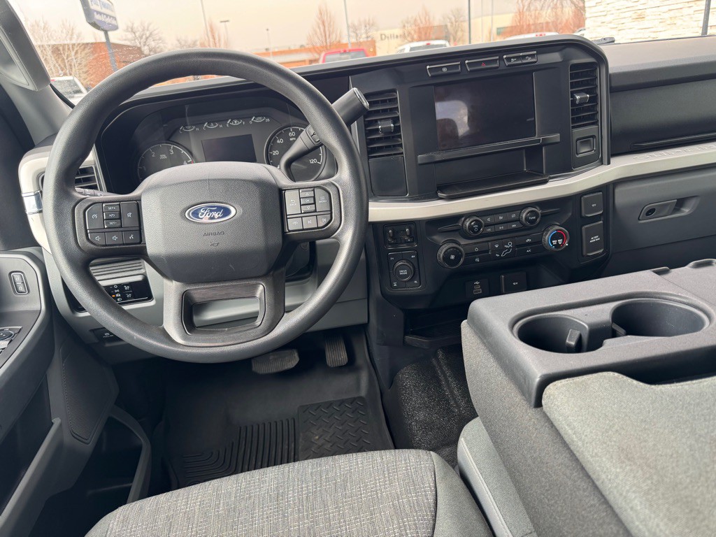 2023 Ford F-350 Image 11