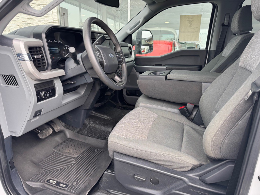 2023 Ford F-350 Image 12