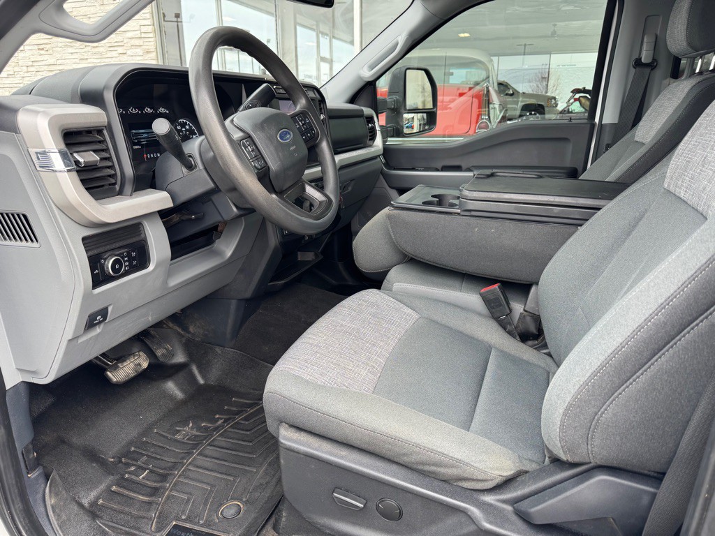 2023 Ford F-250 Image 12