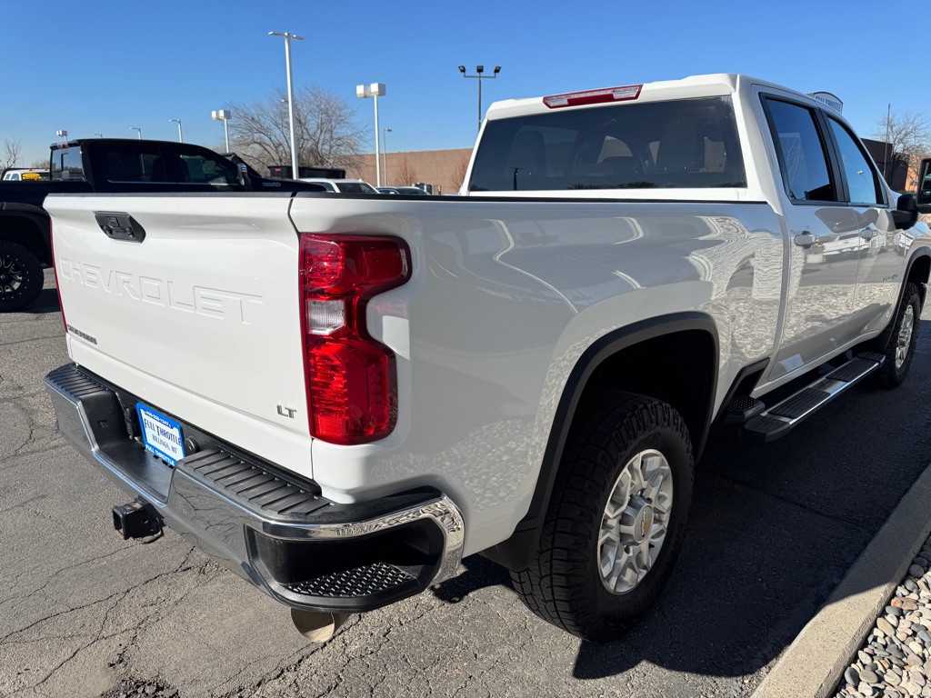 2024 Chevrolet Silverado 1500 Image 4