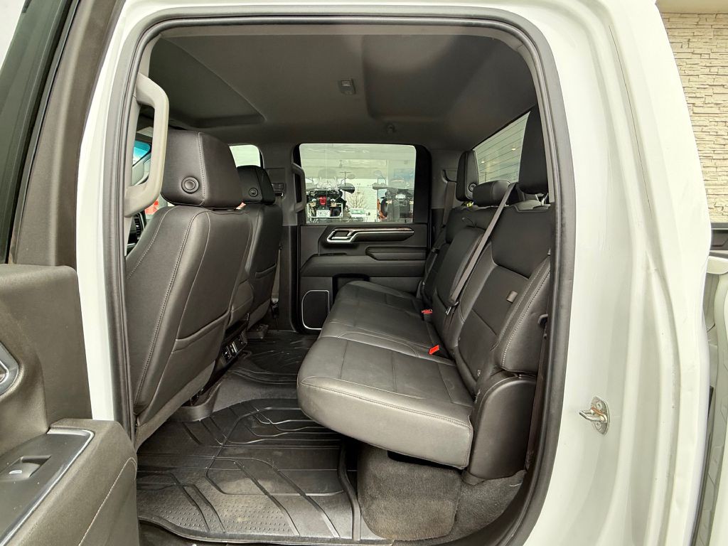 2024 Chevrolet Silverado 1500 Image 9