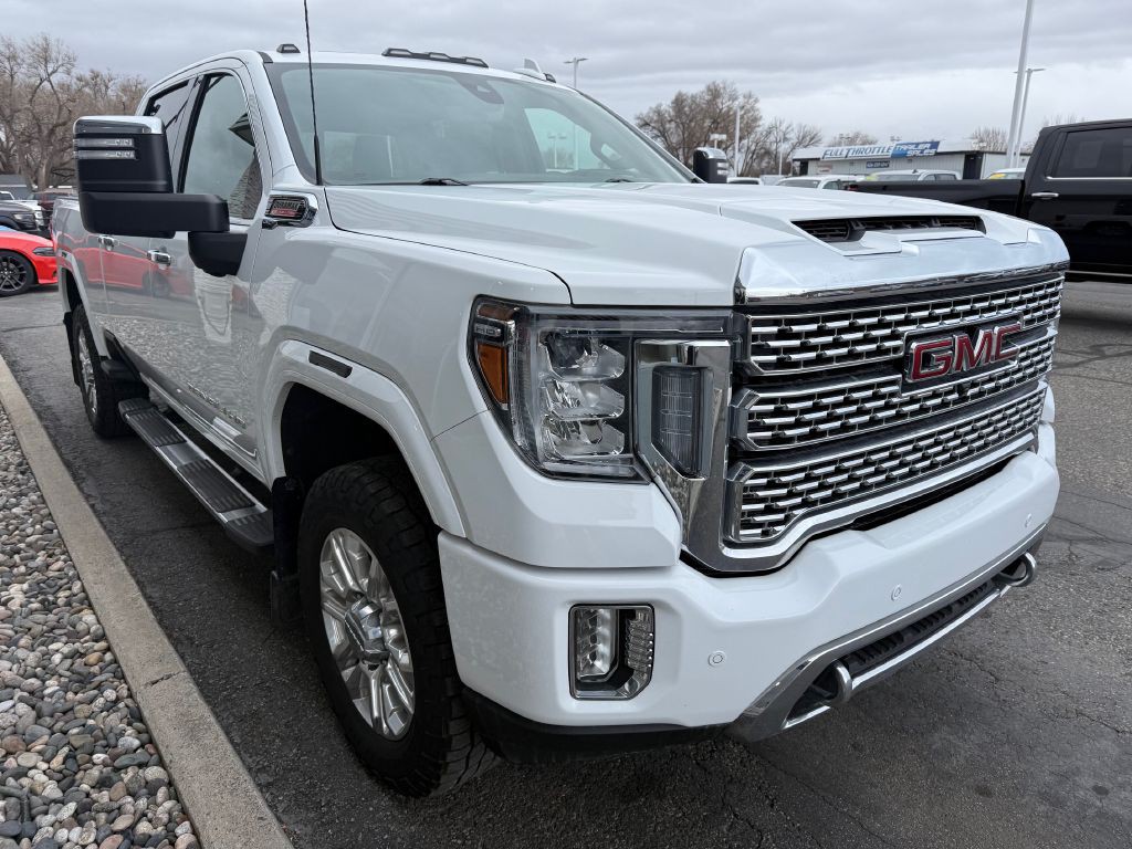2022 GMC Sierra 3500 Image 3
