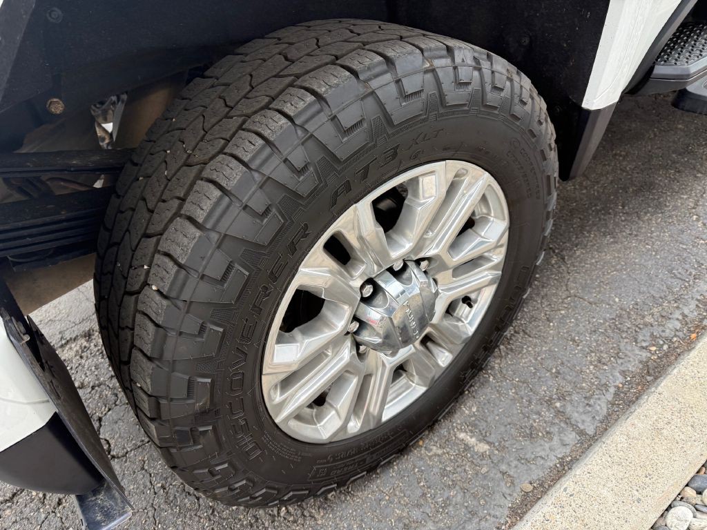 2022 GMC Sierra 3500 Image 9