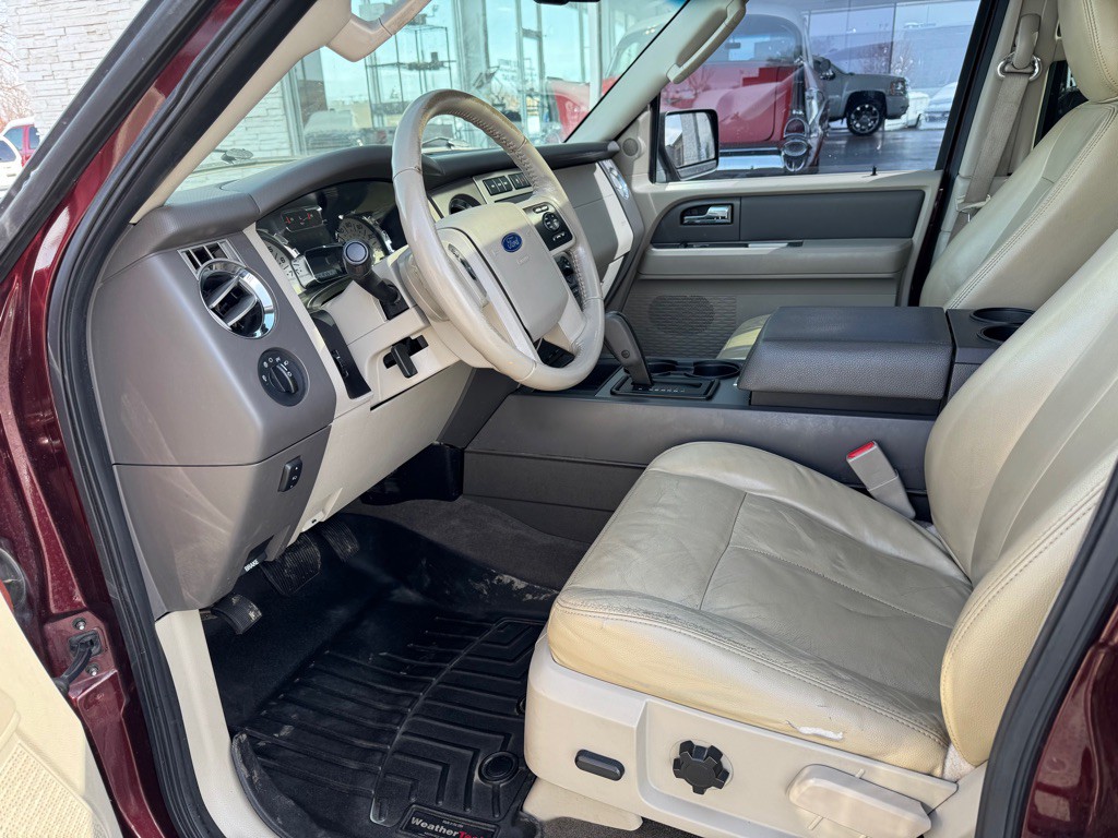 2011 Ford Expedition Image 12