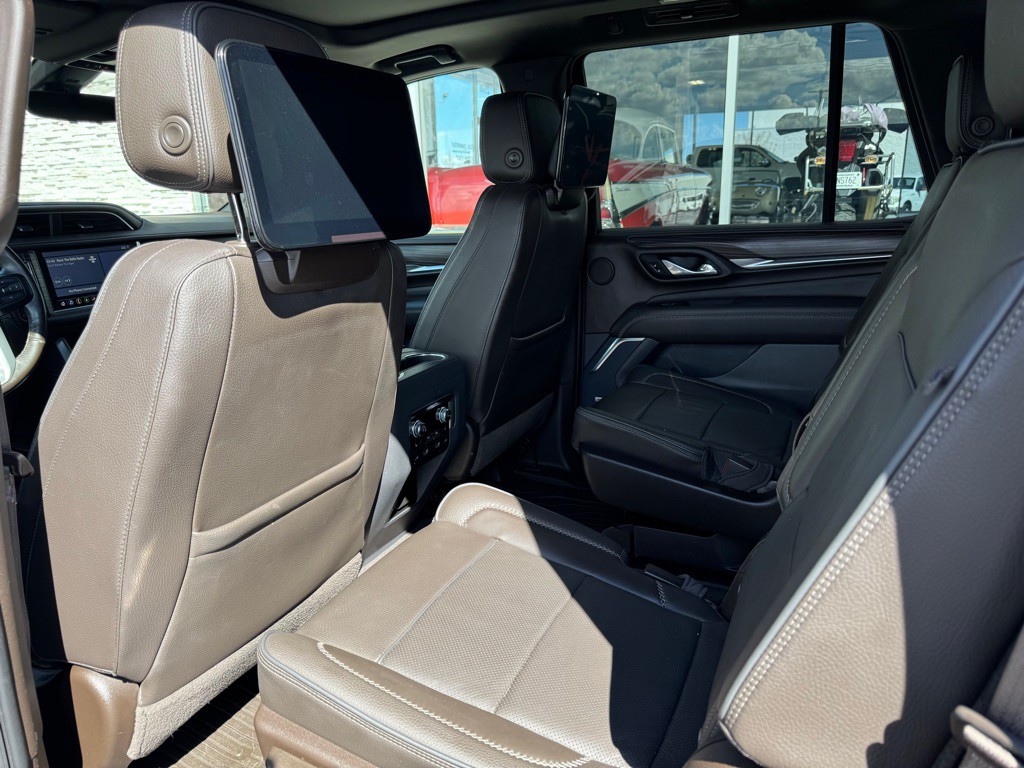 2021 GMC Yukon Image 8