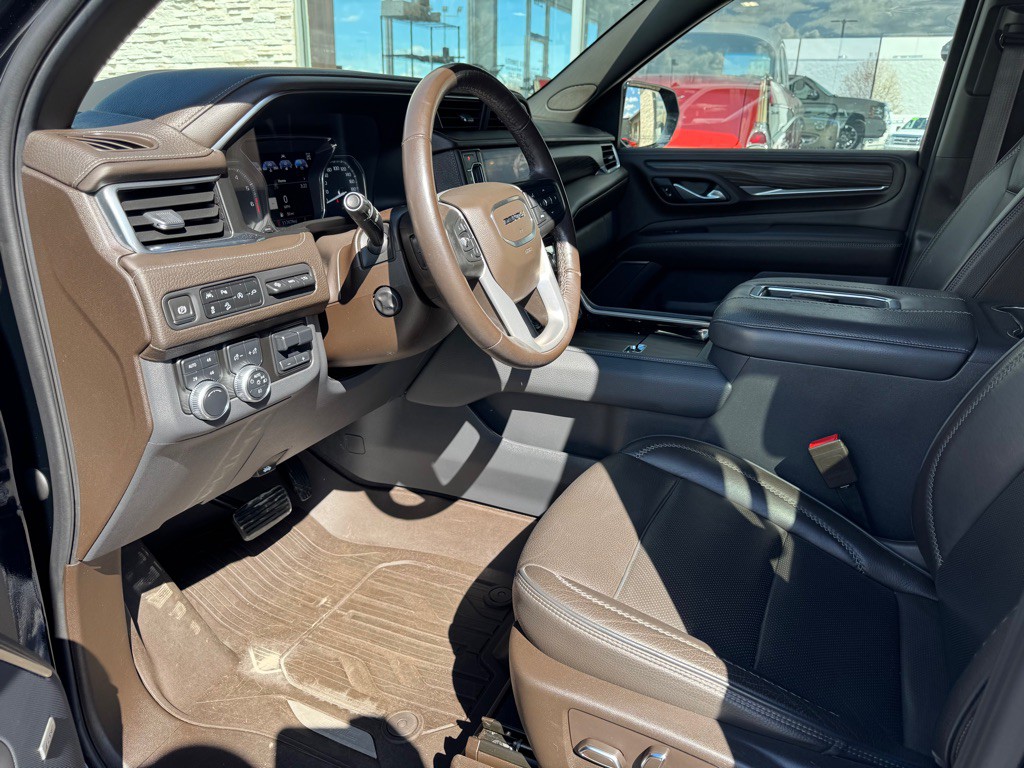 2021 GMC Yukon Image 12