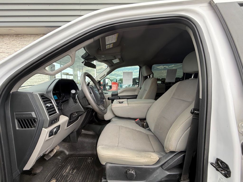 2021 Ford F-350 Image 9