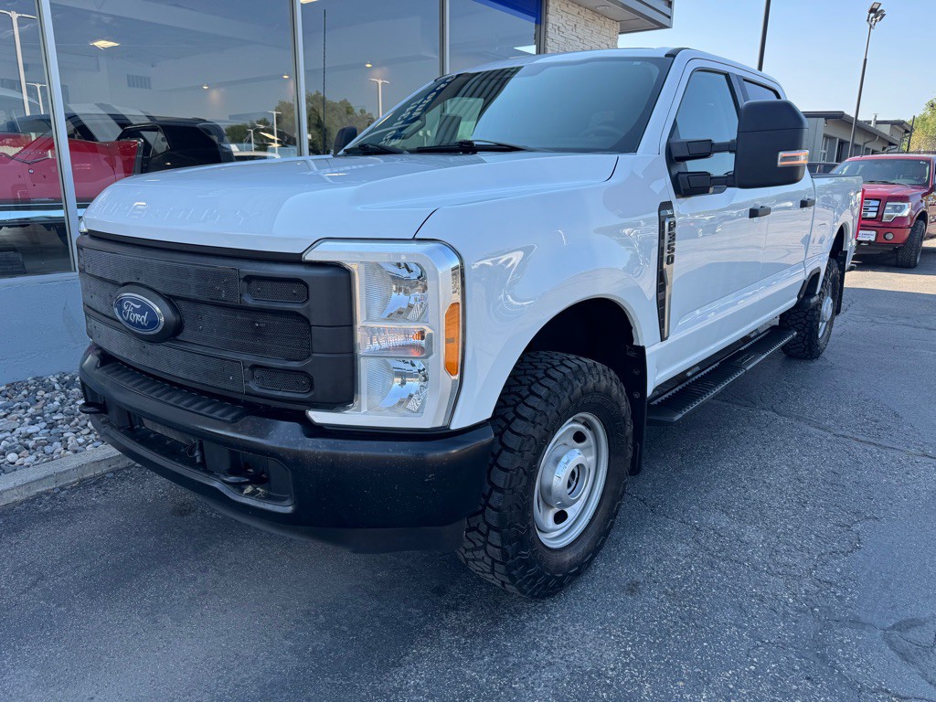 2023 Ford F-350 Image 1