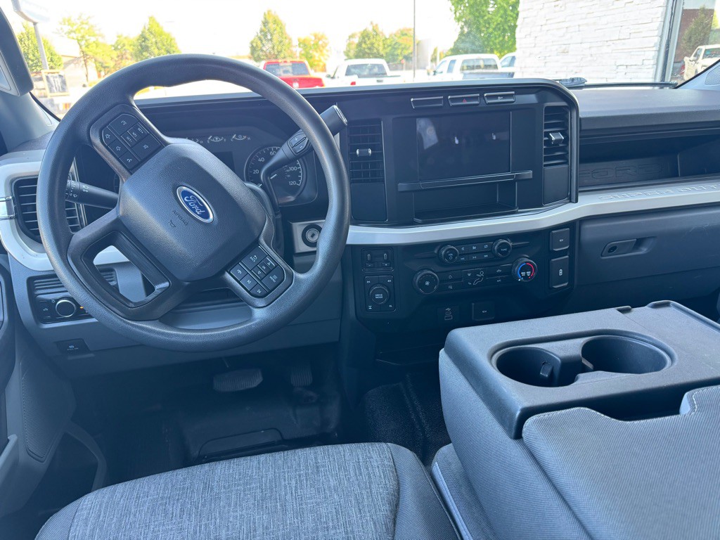2023 Ford F-350 Image 9