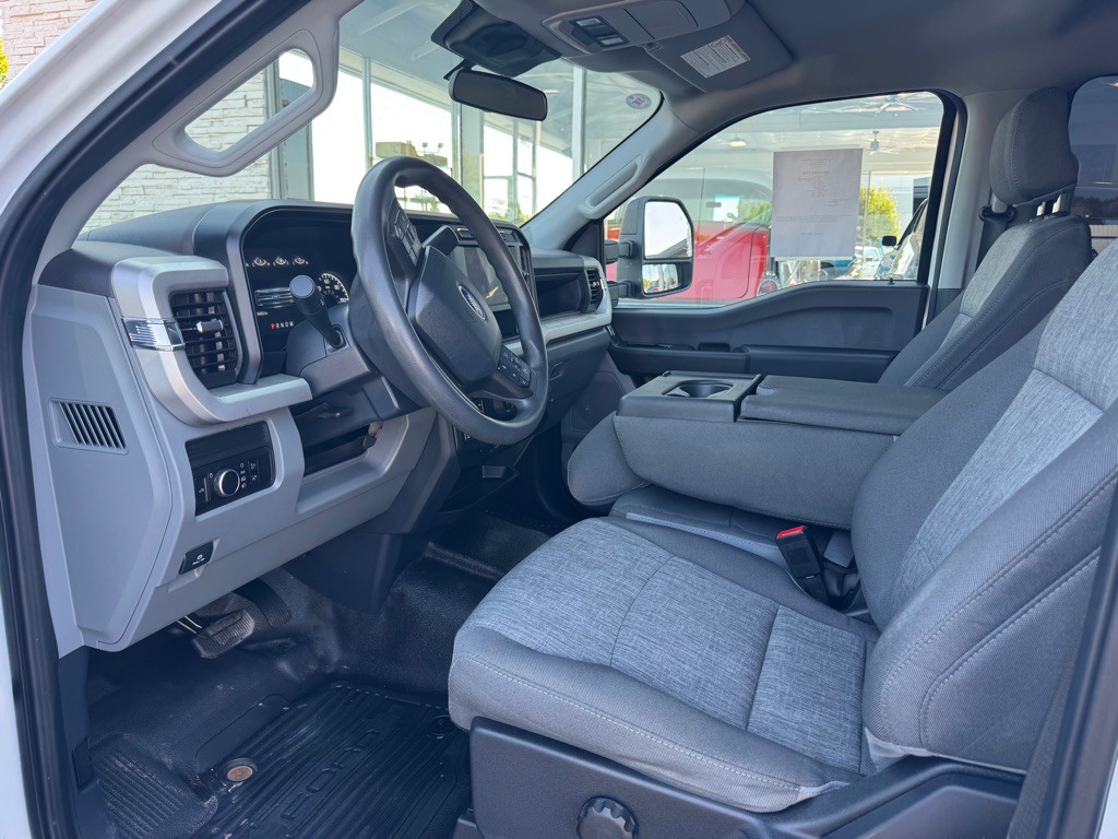 2023 Ford F-350 Image 10