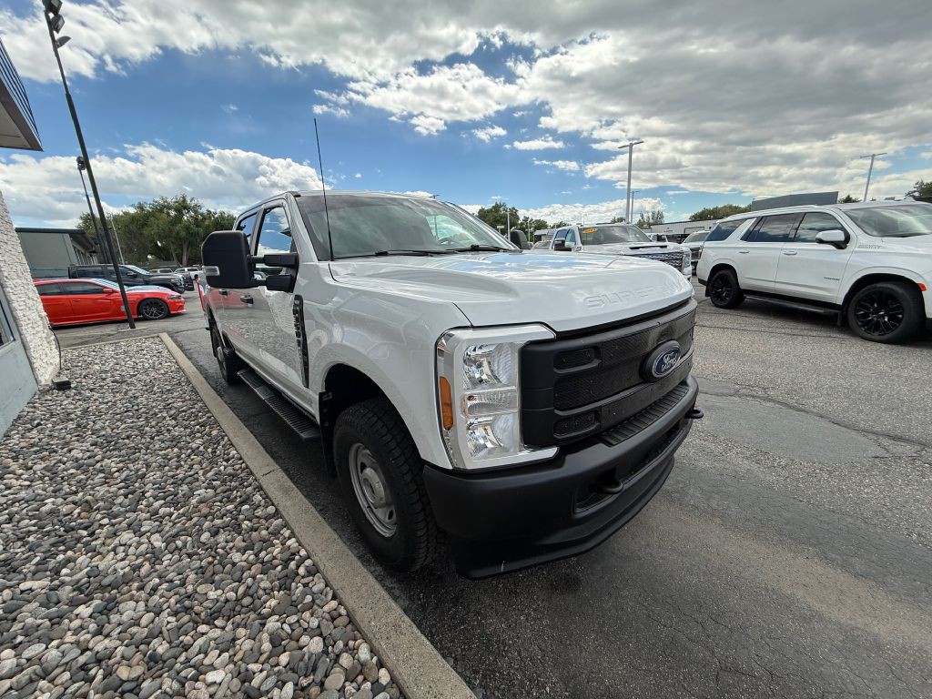 2023 Ford F-350 Image 3