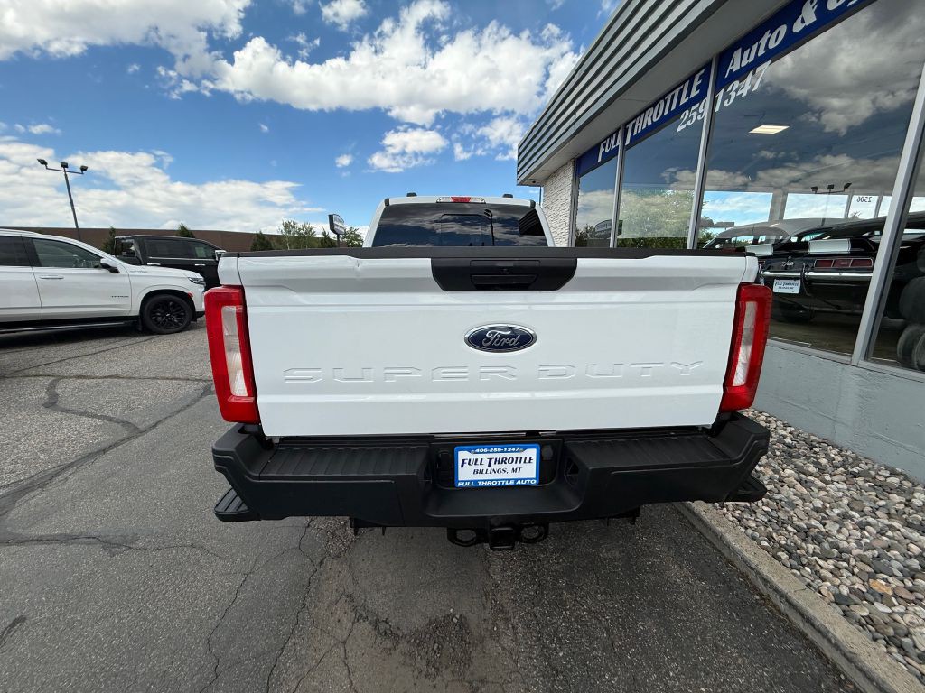 2023 Ford F-350 Image 5