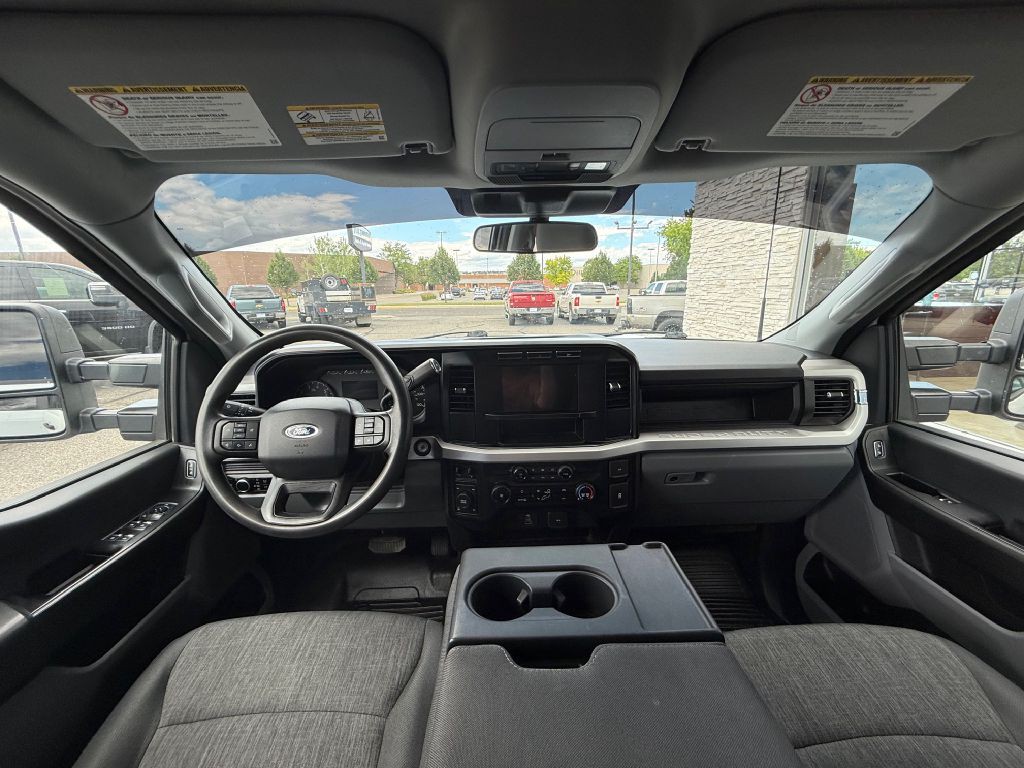 2023 Ford F-350 Image 12