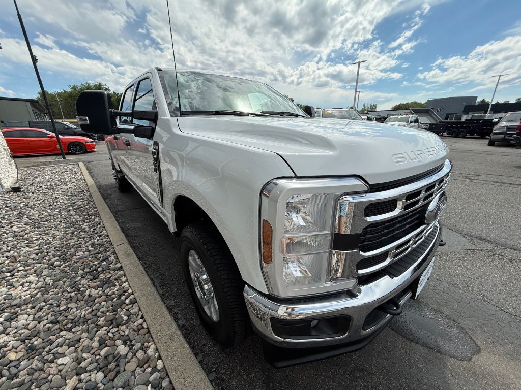 2024 Ford F-350 Image 3