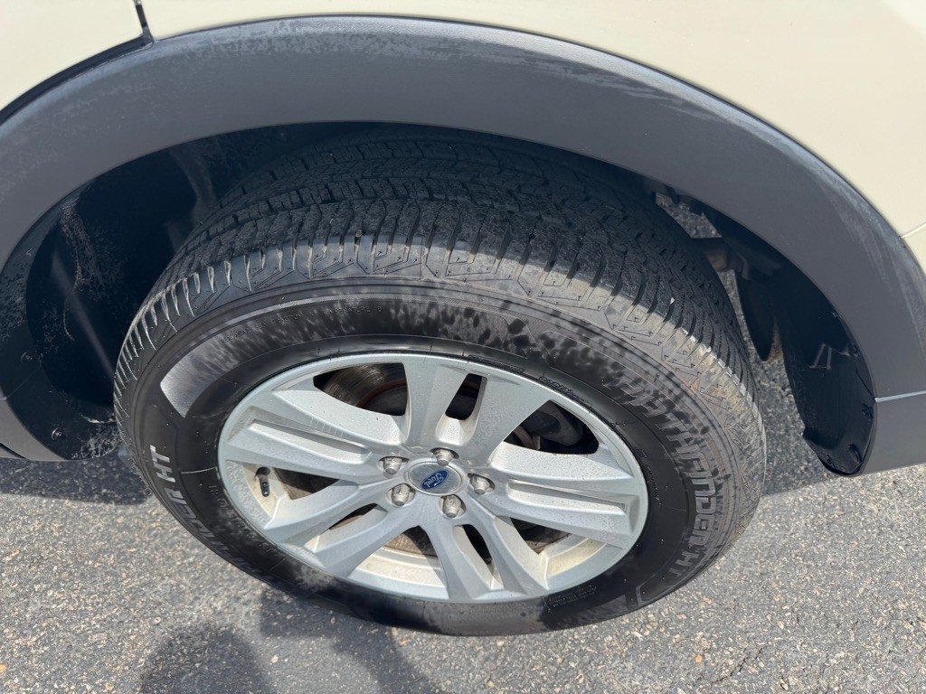2018 Ford Explorer Image 8